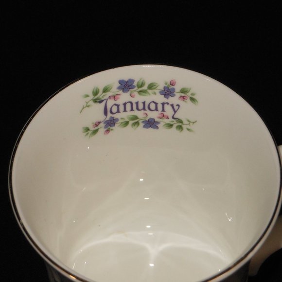 2 beautiful coffee mugs from Duchess monthly flower series - Picture 9 of 11